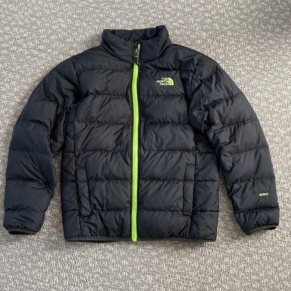 The North Face boys goose down puffer jacket. Size medium. - Picture 1 of 4
